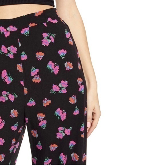 WAYF High Rise Floral Wide Leg Pant - Picture 4 of 5